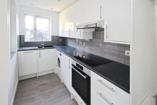 4ac517b2-Kitchen 201.JPG