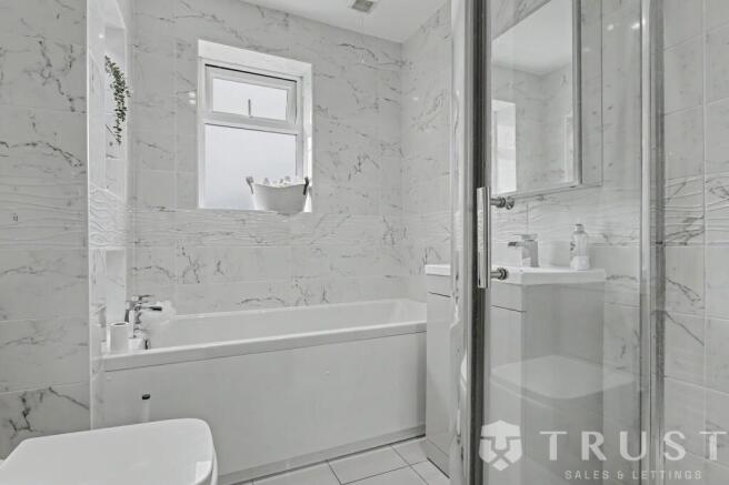 2 bed Terraced for sale Image 11