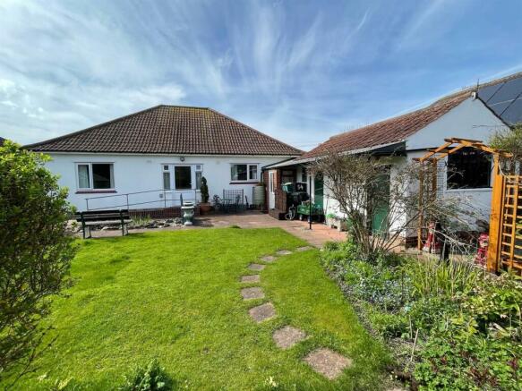 Rear Garden,..jpg