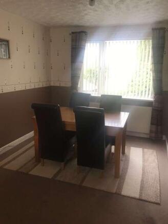 3 bed Semi-Detached for sale Image 4