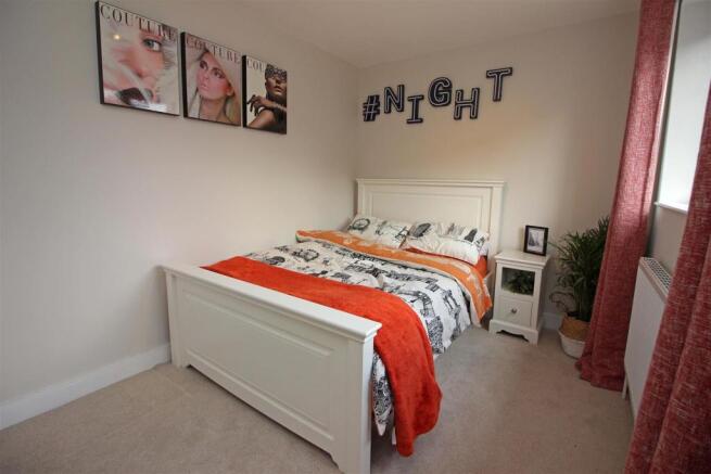 BEDROOM 2