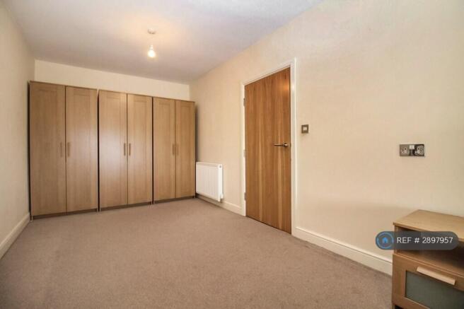 2 bed Flat to rent Image 4