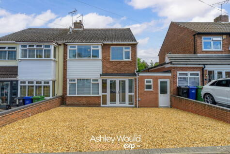 Middlefield Avenue, Halesowen, B62 9QL