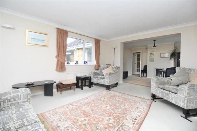 Lounge / Dining Room