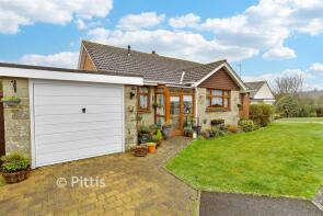 17, Park Road, Sandown PO36 0HU