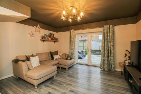 Plover Avenue, South Elmsall, Pontefract