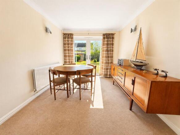 Gwyn Close, Boreham, Chelmsford photo 4