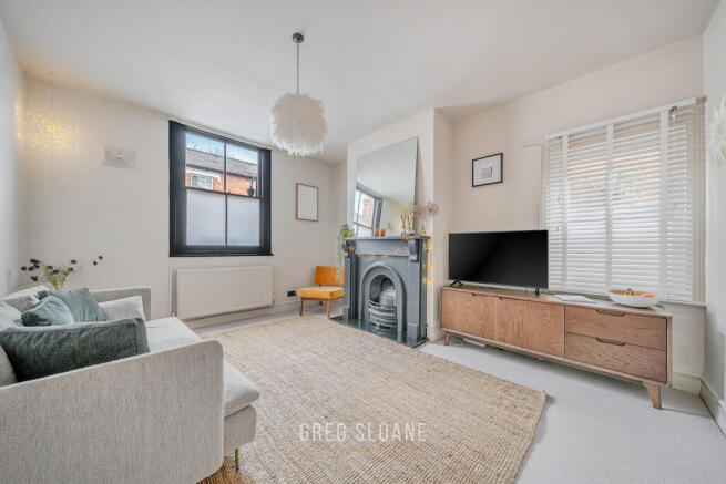 1408195-18-698cda08dfff2