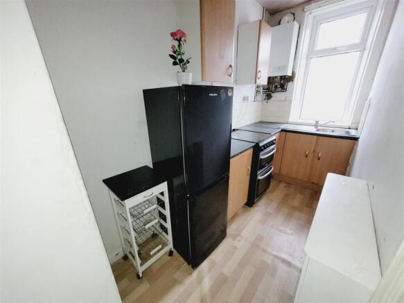3 bed Terraced for sale Image 5