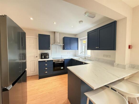 Kitchen.JPG