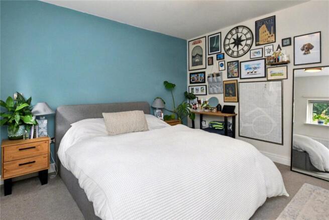 2 bed Apartment for sale Image 5
