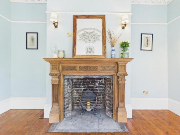 3 bed Apartment for sale Image 9
