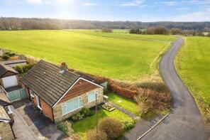 35, Clapgate, Romiley, Stockport SK6 3DG