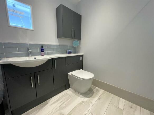 Ensuite.jpg