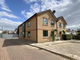 Flat 4, 4b, Victoria Avenue, Camberley GU15 3HX