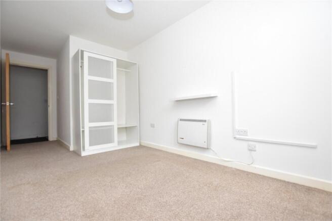 2 bed Apartment for sale Image 8