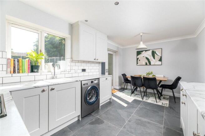 3 bed Semi-Detached for sale Image 5