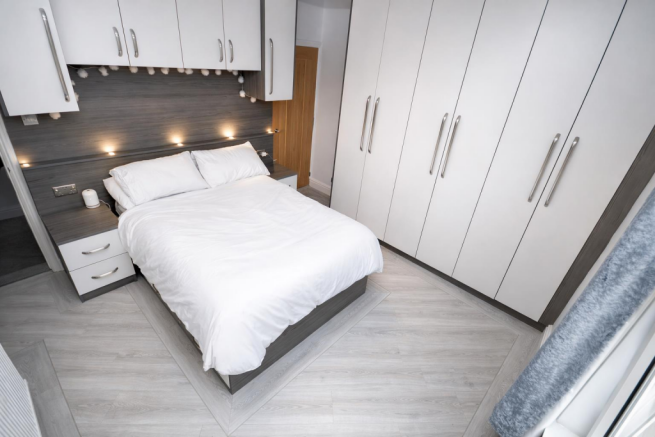 2 bed Terraced for sale Image 6