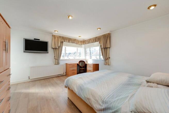 Linden Lea, London, N2 photo 4