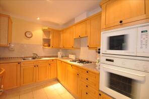 Flat 2, Willow Court, Corney Reach Way, Chiswick, London W4 2TW