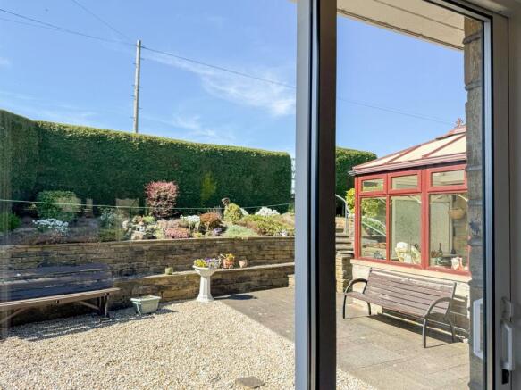 2 bed Detached Bungalow for sale Image 8