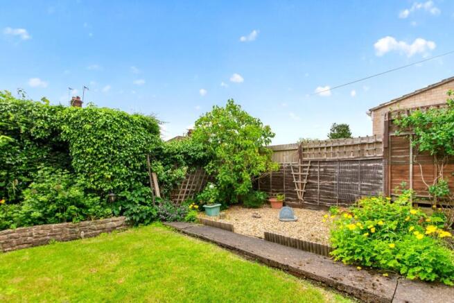 3 bed Semi-Detached for sale Image 4