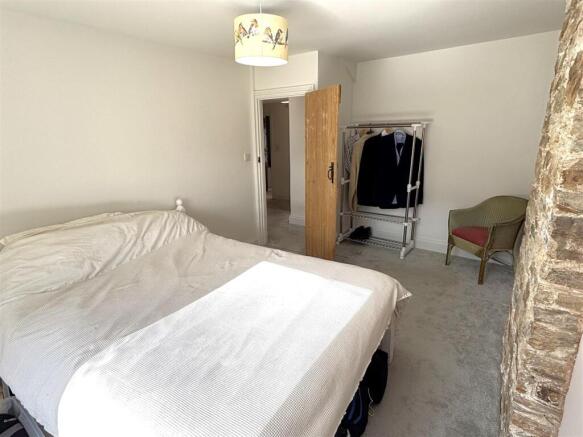Bedroom 2 (2).jpeg