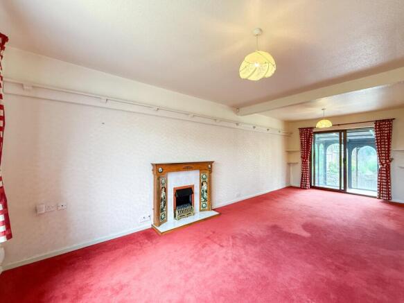 3 bed Semi-Detached Bungalow for sale Image 7