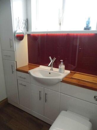 Photo 9