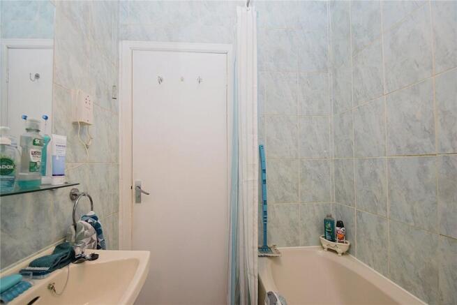 2 bed Apartment for sale Image 10