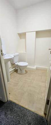 1 old - bathroom.jpg