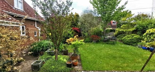 Garden Side.jpeg