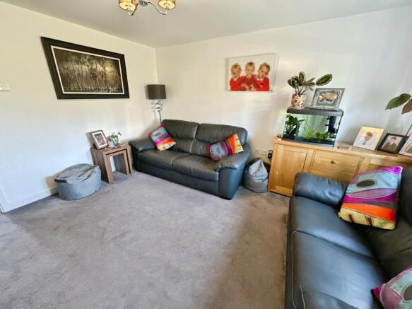Rockingham Way, Stanton, DE15 photo 2