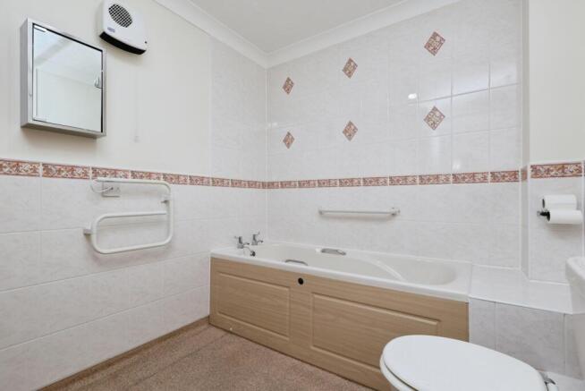 1 bed Apartment for sale Image 3