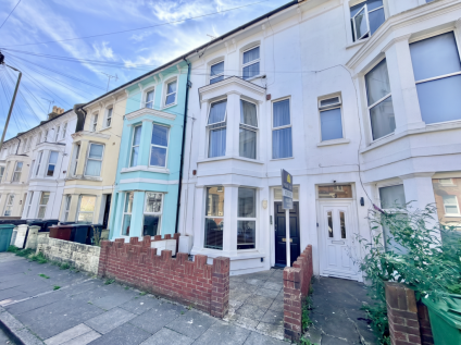 Langney Road, Eastbourne, Bn21 3jp