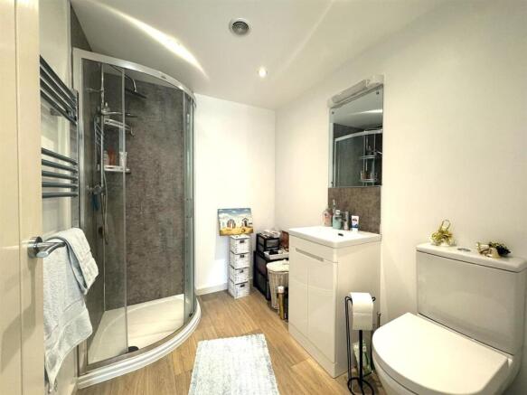 Shower room.JPEG