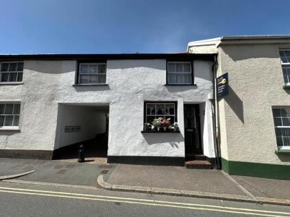 Old Inn Mews, Well Street, Torrington