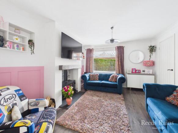 4 bed Detached for sale Image 5
