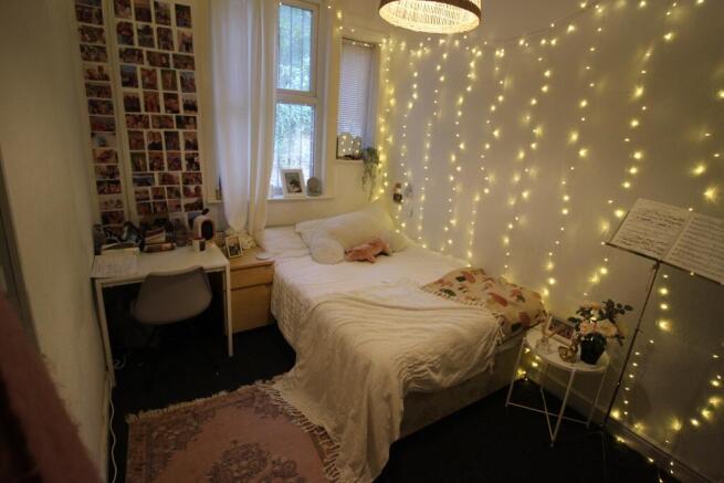 6 bed Terraced to rent Image 6