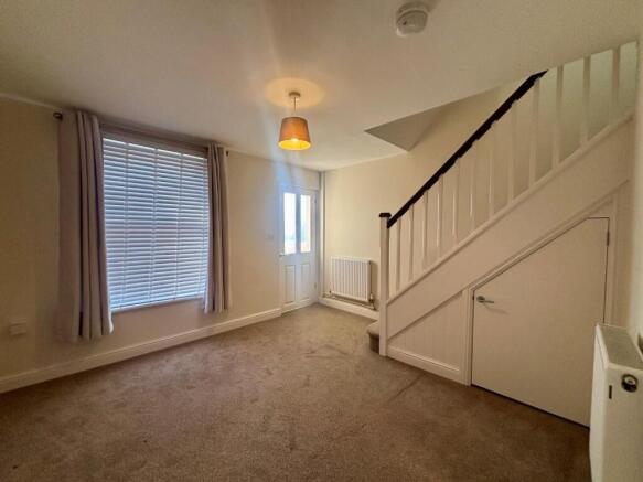404 Chickerell - Lounge.jpg