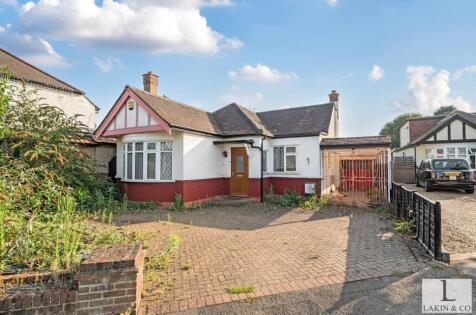 Elgar Close, Ickenham, UB10