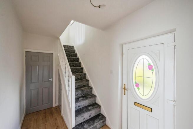 3 bed Semi-Detached for sale Image 6