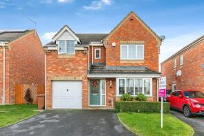 32, Cooper Drive, Wellingborough NN8 4UW
