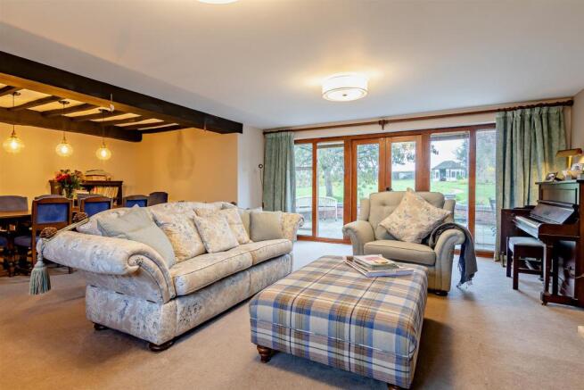 8442072-interior14-800.jpg