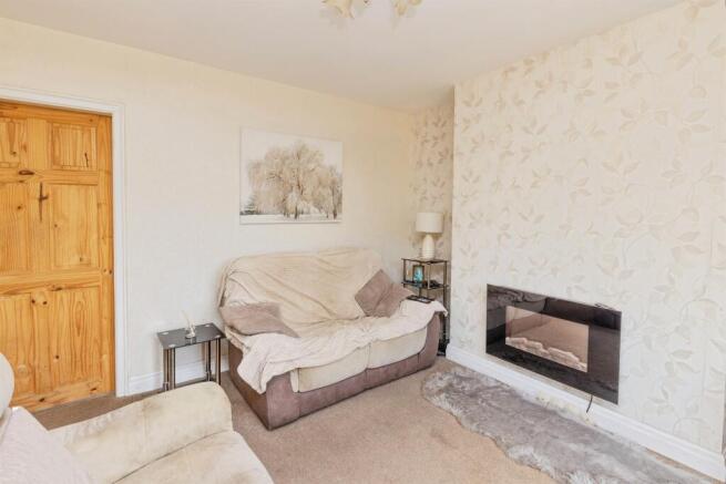 2 bed Terraced for sale Image 6