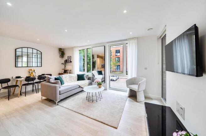 Davidson Frost-Wellings, DFW, Welford Court, Edgwa