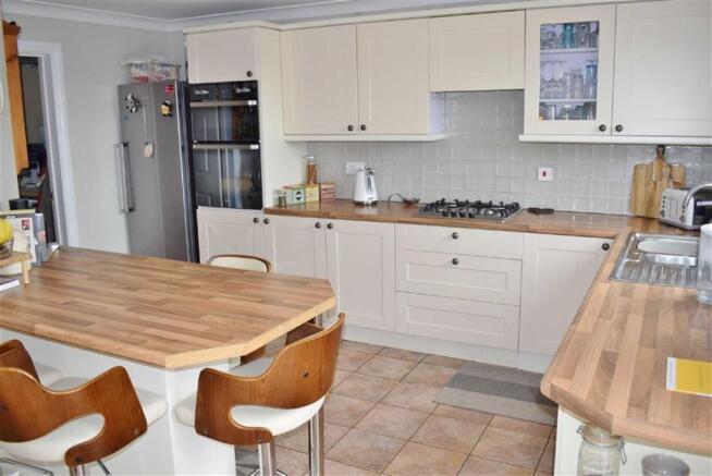 Kitchen / Breakfast Room