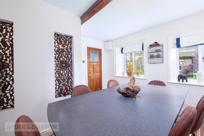4 bed Link Detached House for sale Image 11