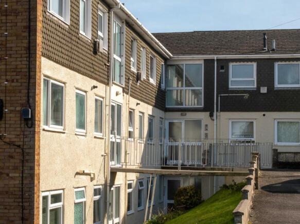 Uppercliff Close