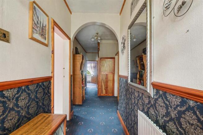 Hallway_1.jpeg